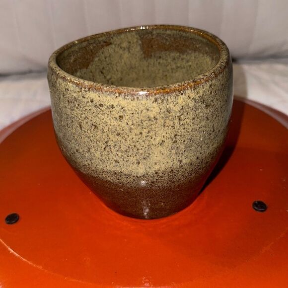 Artist Signed Handmade Clay Pot Pottery Tan Brown - Picture 2 of 6